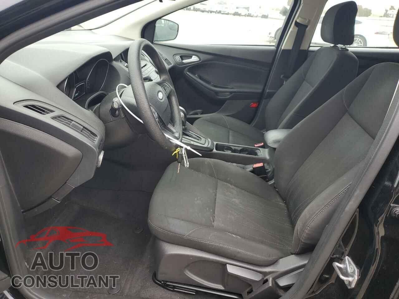 FORD FOCUS 2016 - 1FADP3K2XGL406041
