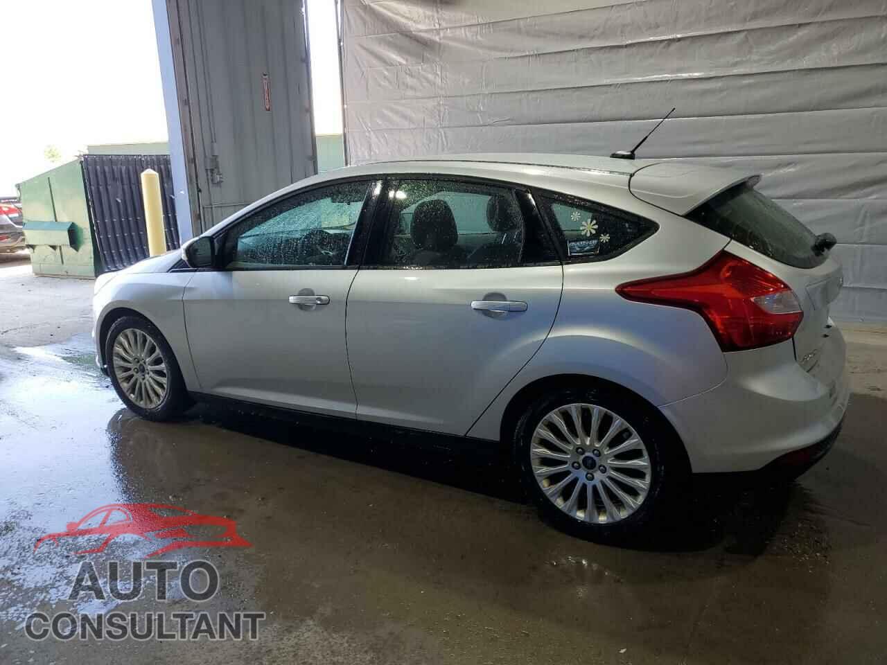 FORD FOCUS 2013 - 1FADP3K26DL135507