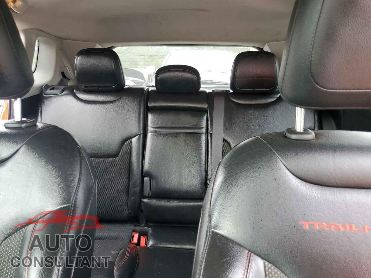 JEEP COMPASS 2019 - 3C4NJDDB2KT723361