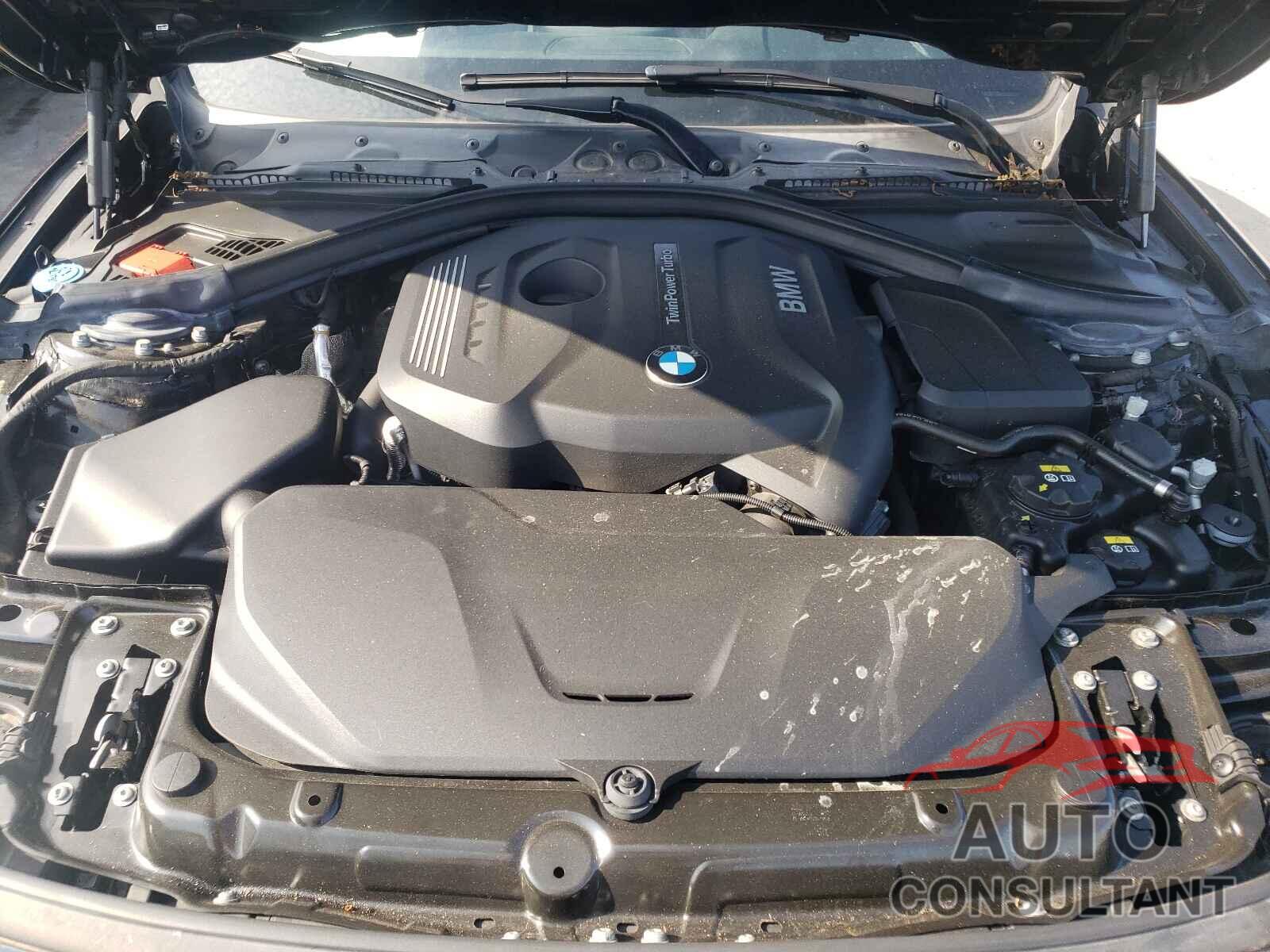 BMW 3 SERIES 2017 - WBA8D9G38HNU63026