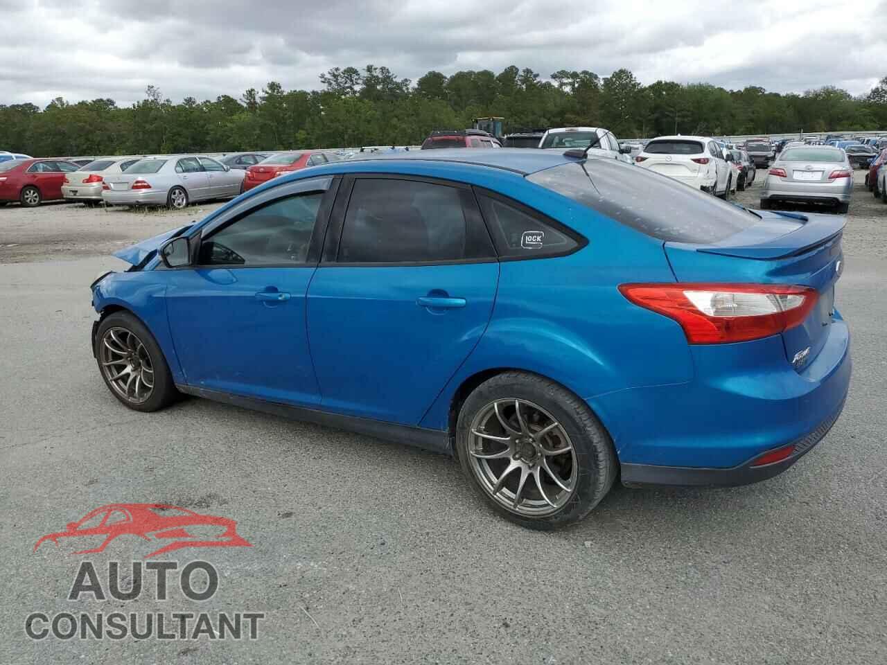 FORD FOCUS 2014 - 1FADP3F2XEL275927