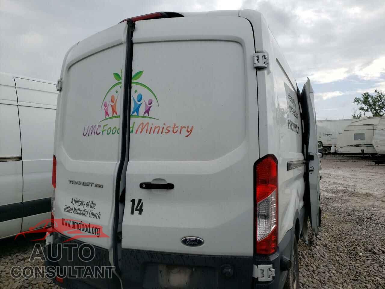 FORD TRANSIT 2019 - 1FTYR2CM6KKB31282
