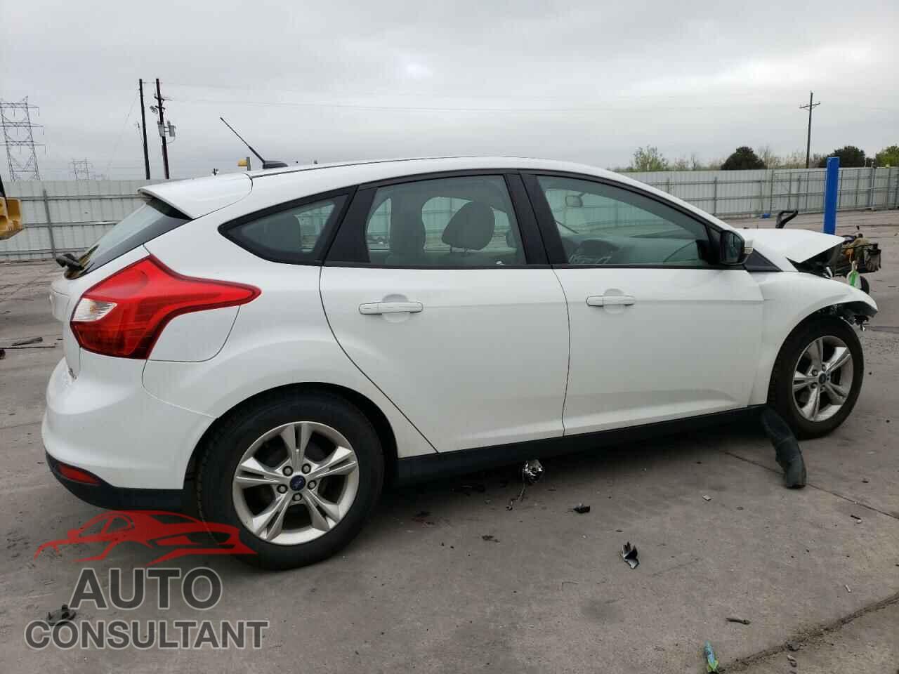 FORD FOCUS 2014 - 1FADP3K28EL145599
