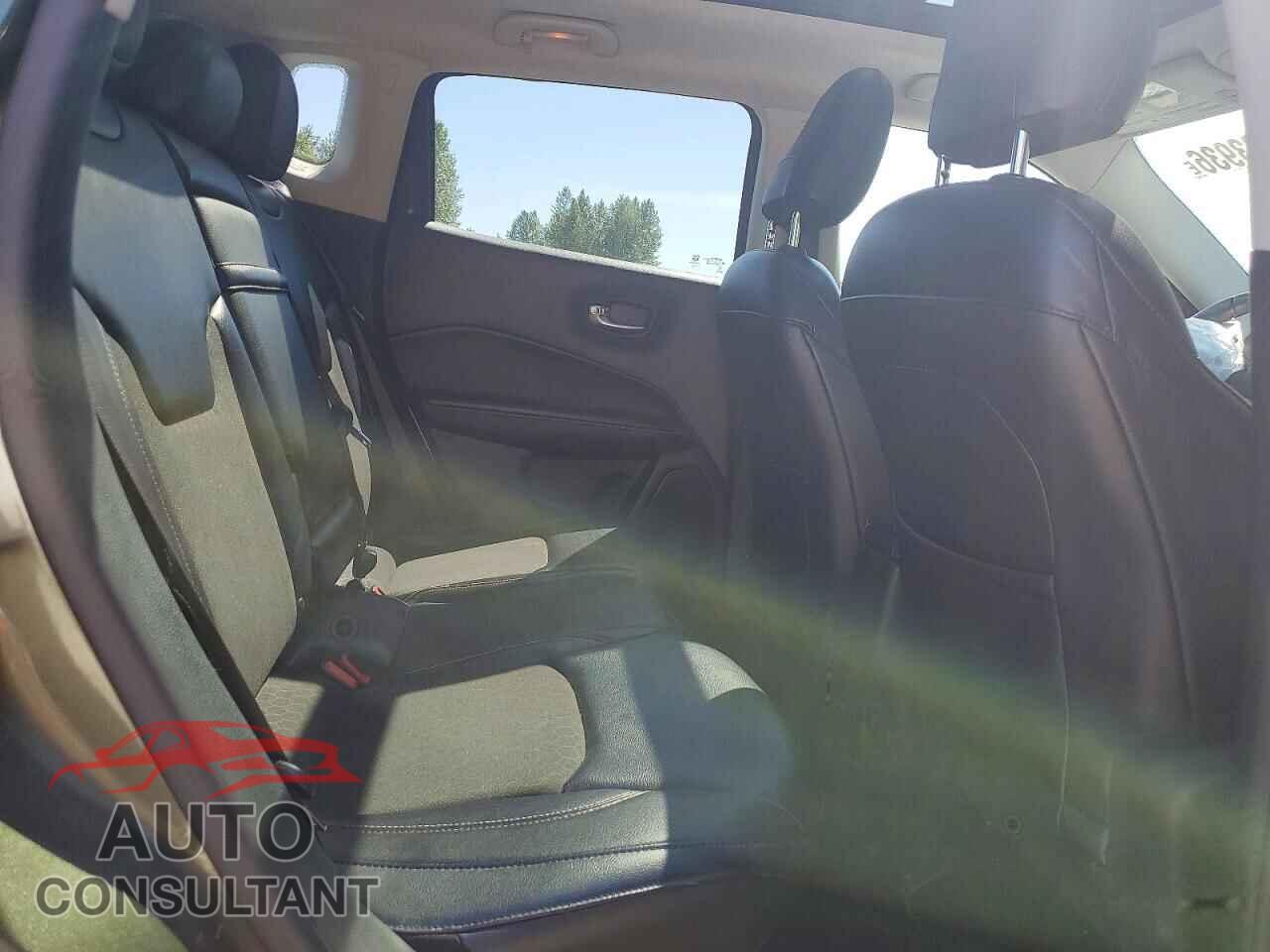 JEEP COMPASS 2017 - 3C4NJDBB5HT647422