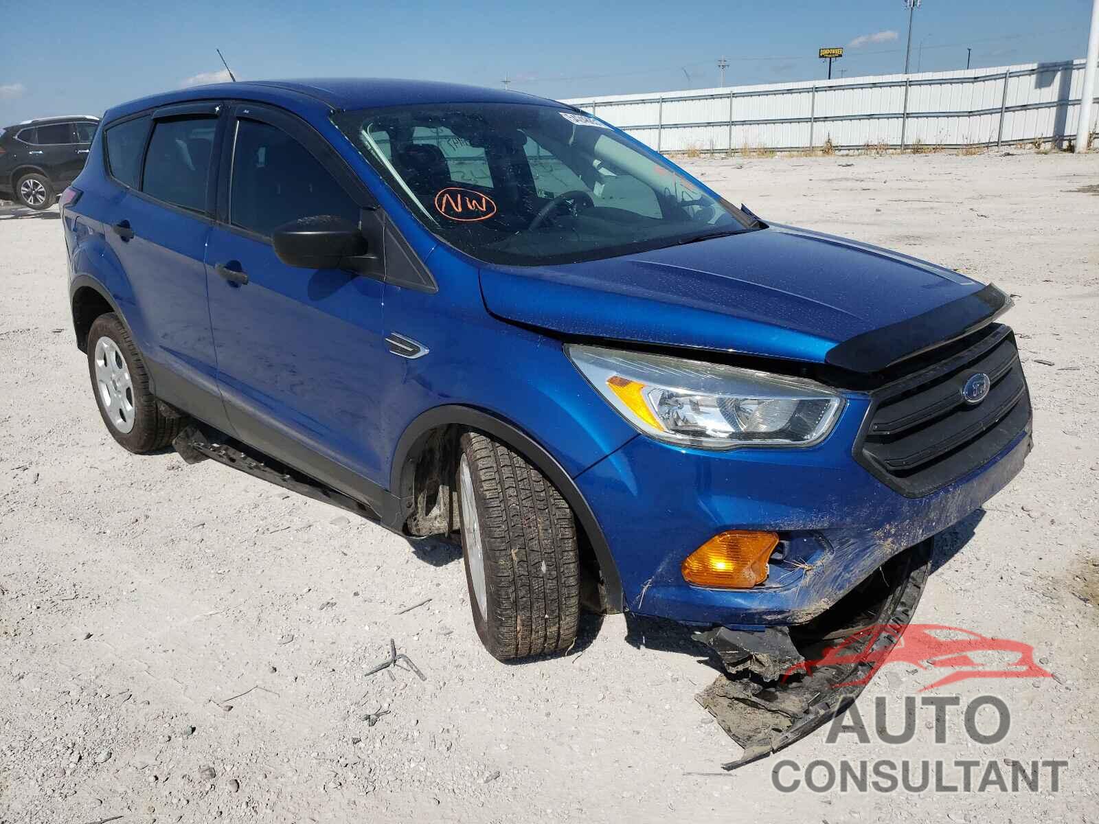 FORD ESCAPE 2017 - 1FMCU0F77HUC80571