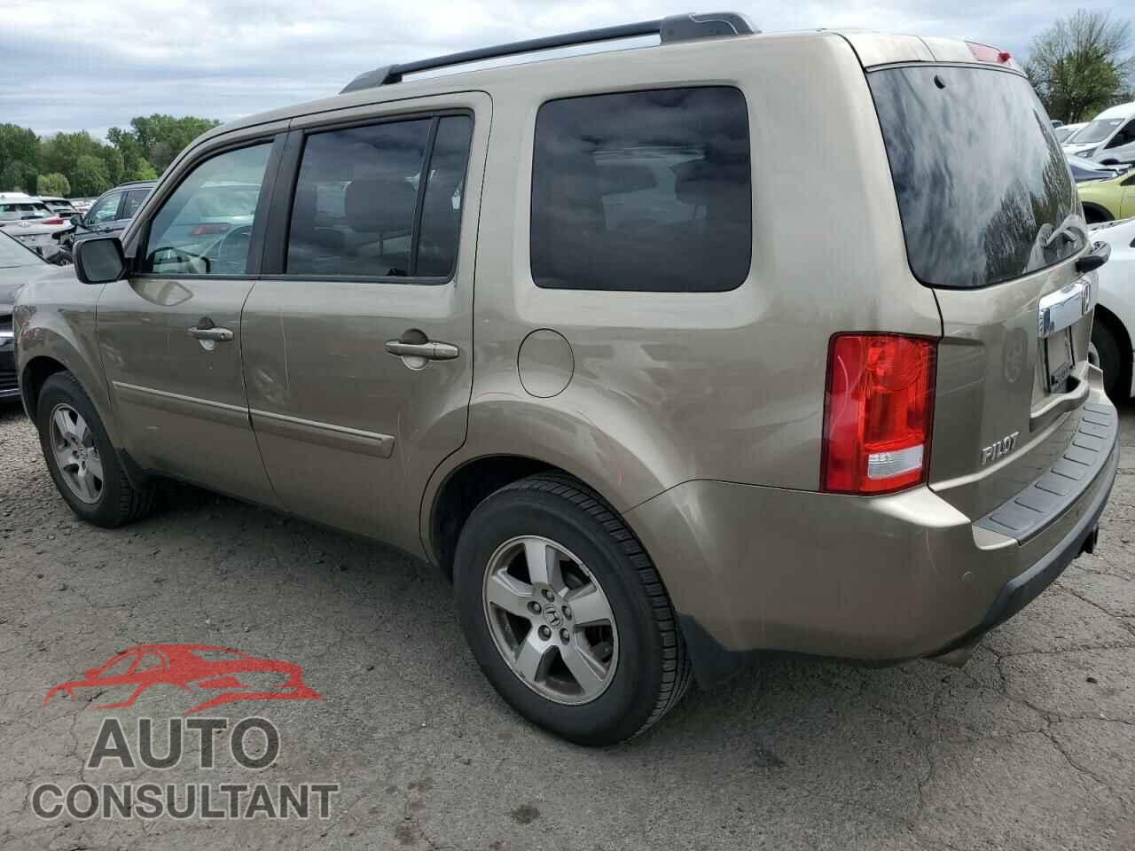 HONDA PILOT 2011 - 5FNYF4H58BB033647
