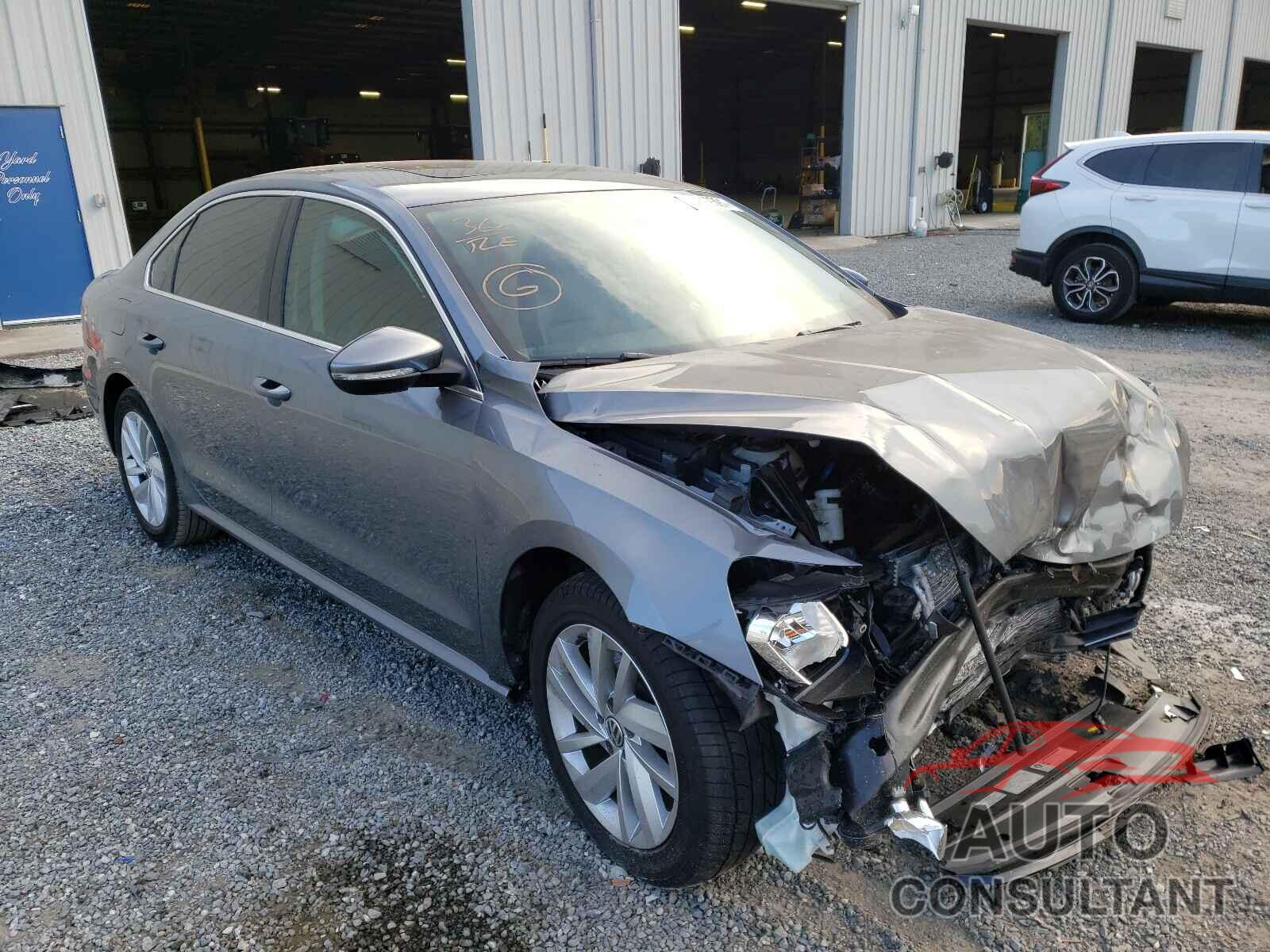 VOLKSWAGEN PASSAT 2018 - 1VWBA7A30JC046013