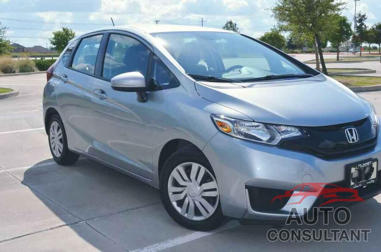 HONDA FIT 2017 - 3HGGK5H54HM710129