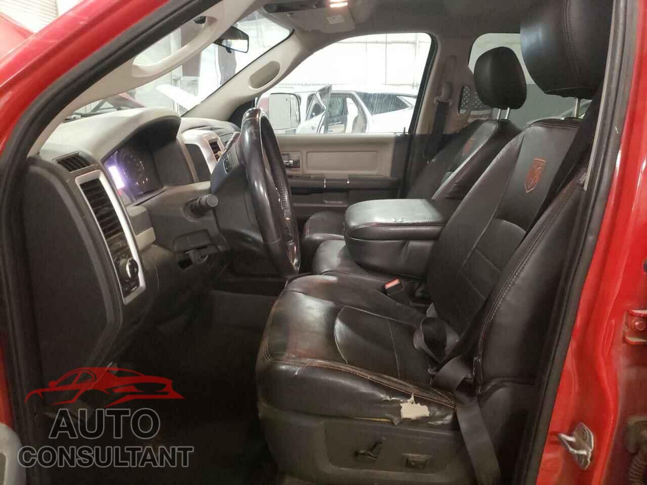 DODGE RAM 1500 2012 - 1C6RD7LT0CS306660