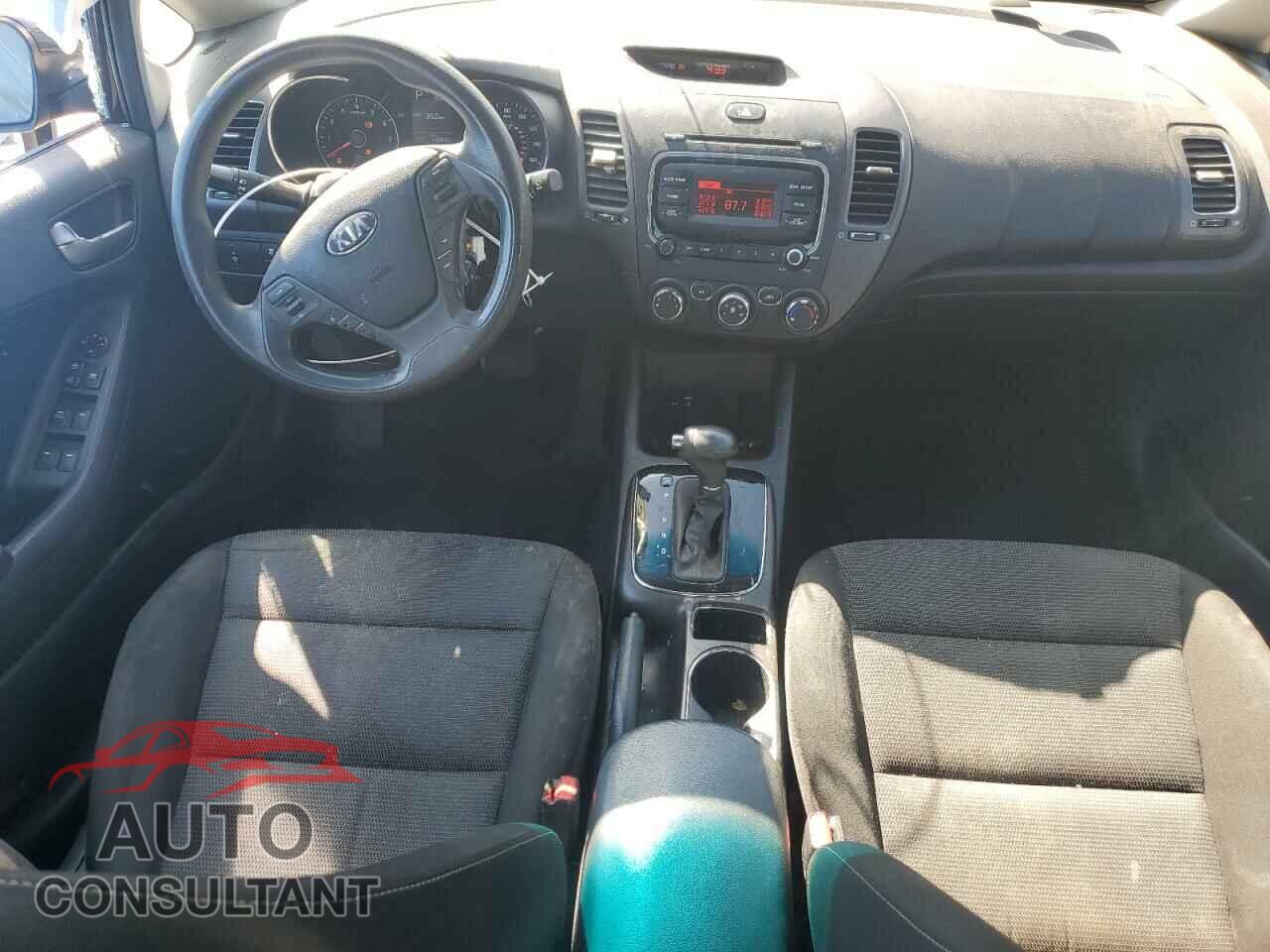 KIA FORTE 2017 - 3KPFK4A74HE140241
