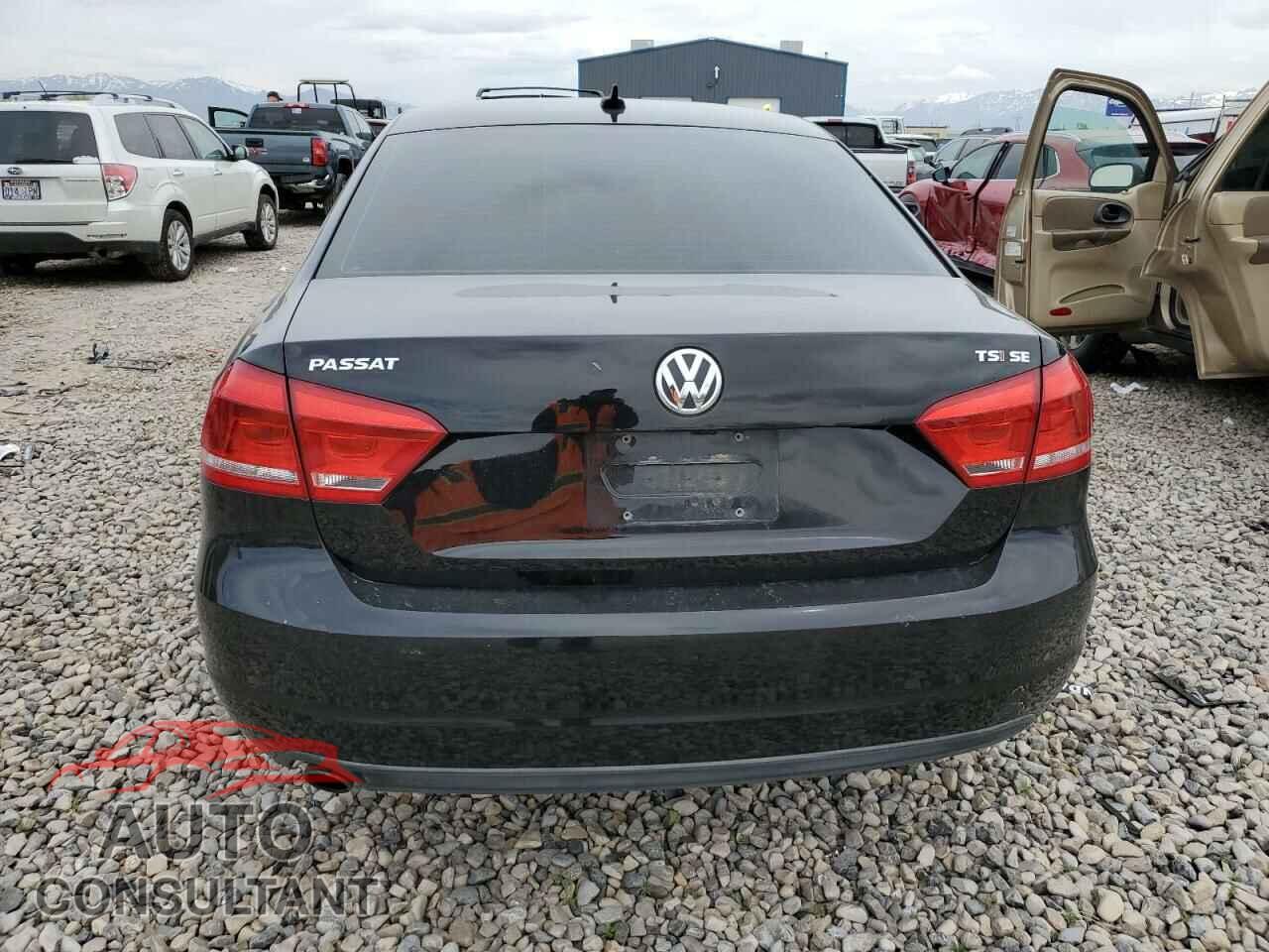VOLKSWAGEN PASSAT 2014 - 1VWBT7A30EC037490