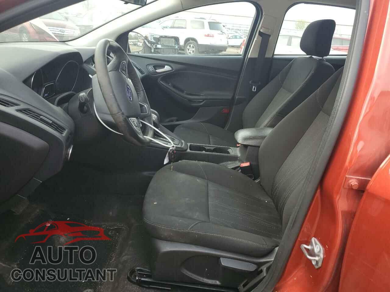 FORD FOCUS 2018 - 1FADP3FE4JL322468