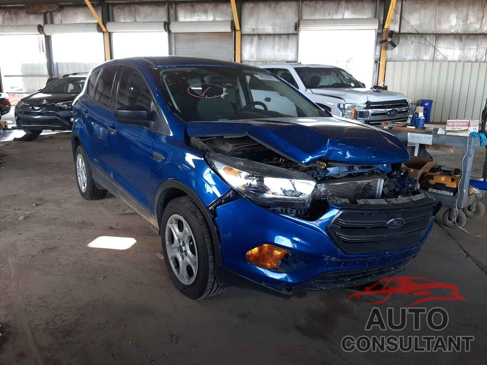 FORD ESCAPE 2017 - 1FMCU0F74HUE09379