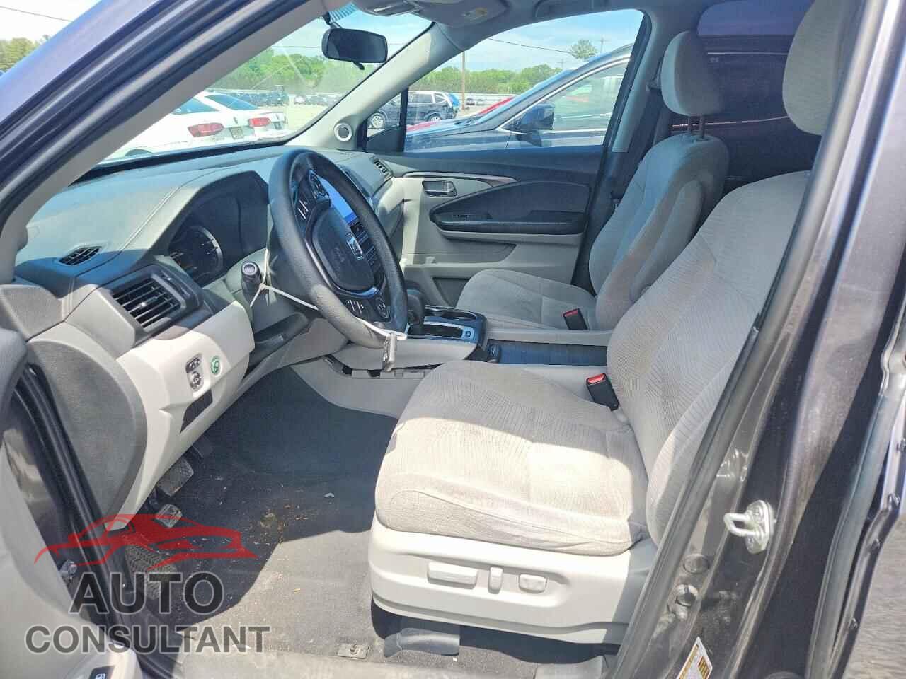 HONDA PILOT 2017 - 5FNYF6H36HB093476