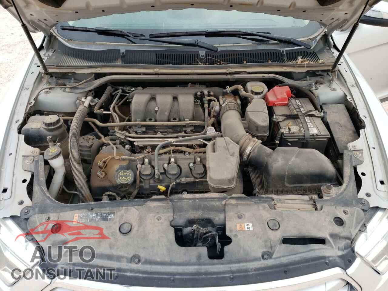 FORD TAURUS 2018 - 1FAHP2F86JG124098