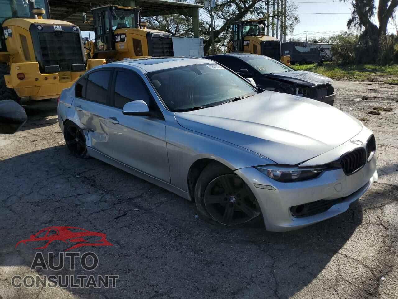 BMW 3 SERIES 2013 - WBA3C3C52DF982806