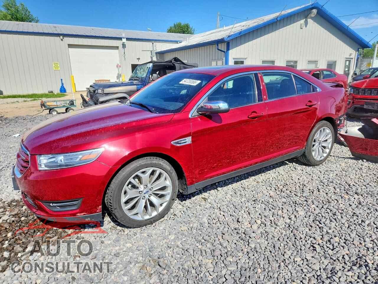 FORD TAURUS 2018 - 1FAHP2F88JG124961