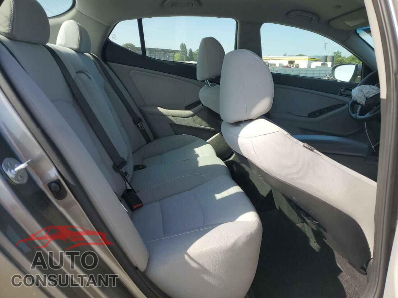 KIA OPTIMA 2013 - 5XXGM4A7XDG123749