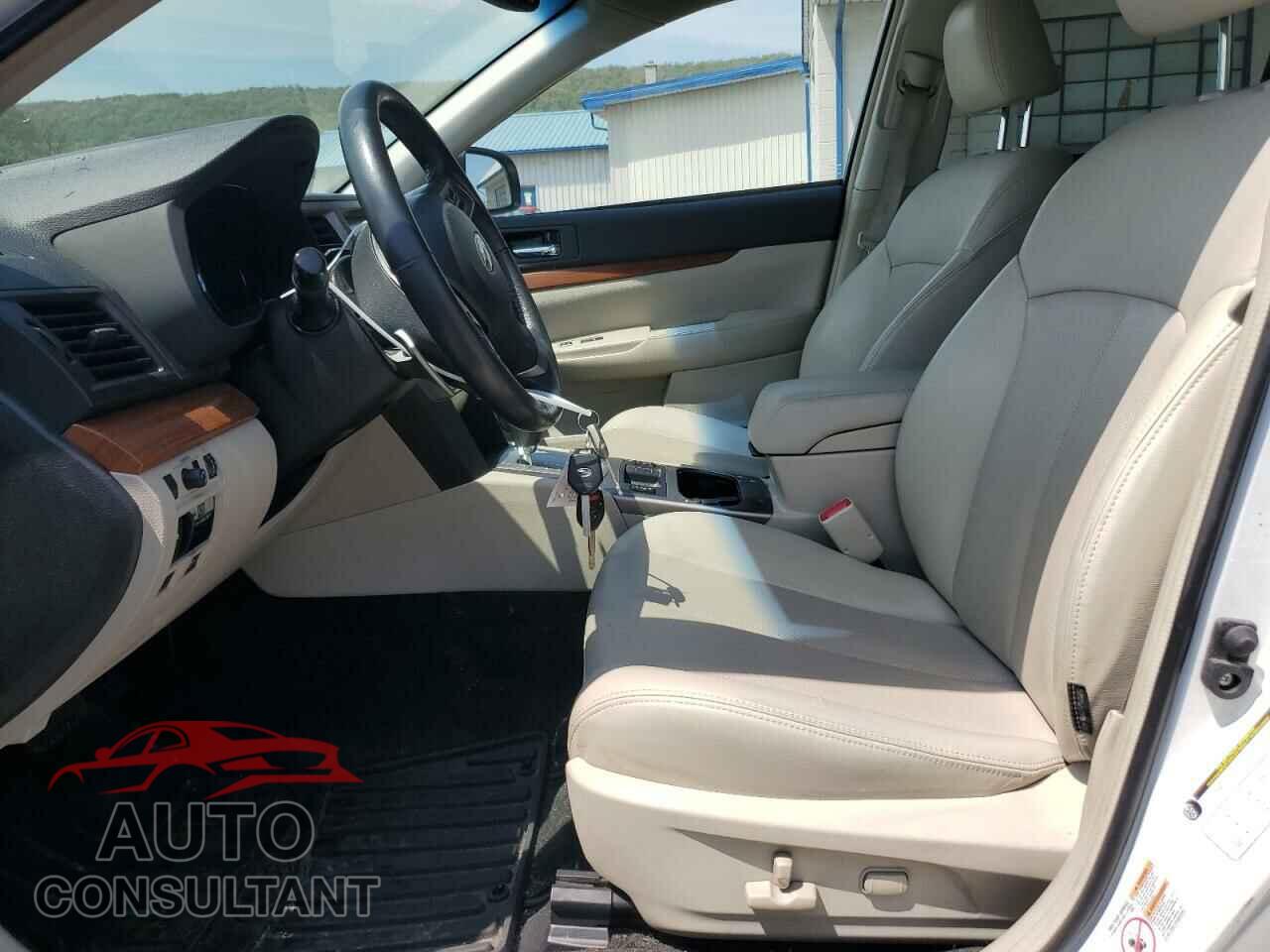 SUBARU OUTBACK 2014 - 4S4BRBMC3E3324897