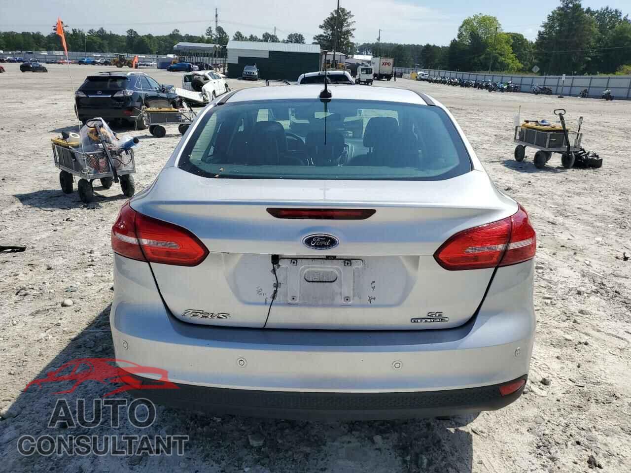 FORD FOCUS 2016 - 1FADP3F25GL307525