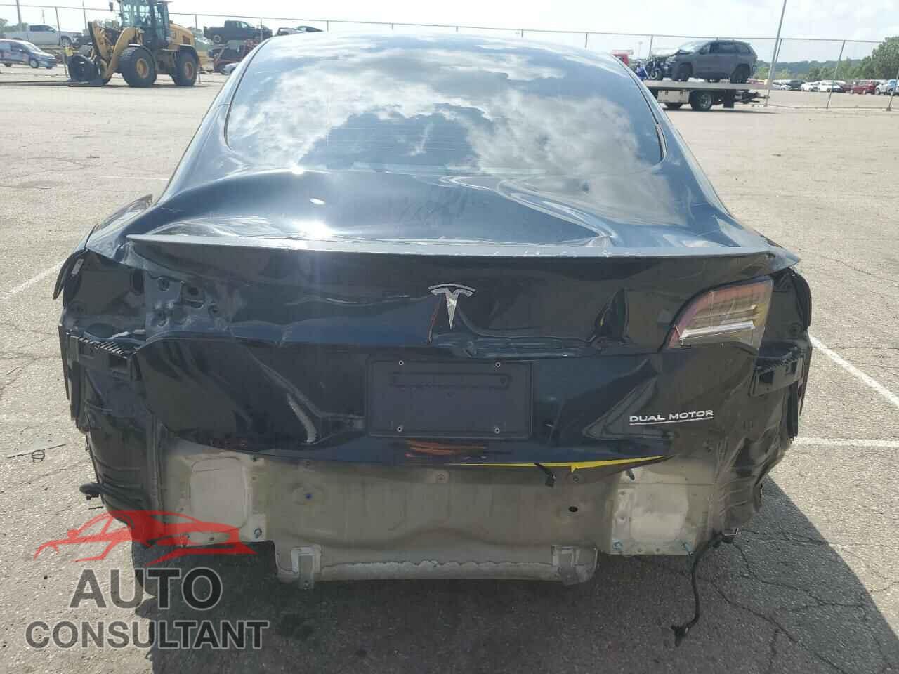 TESLA MODEL 3 2022 - 5YJ3E1EC2NF260741