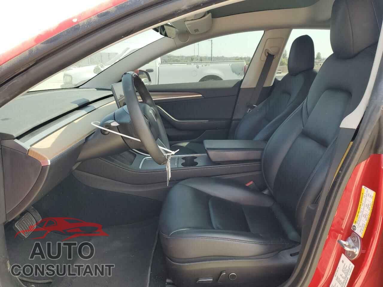 TESLA MODEL 3 2021 - 5YJ3E1EB2MF005884