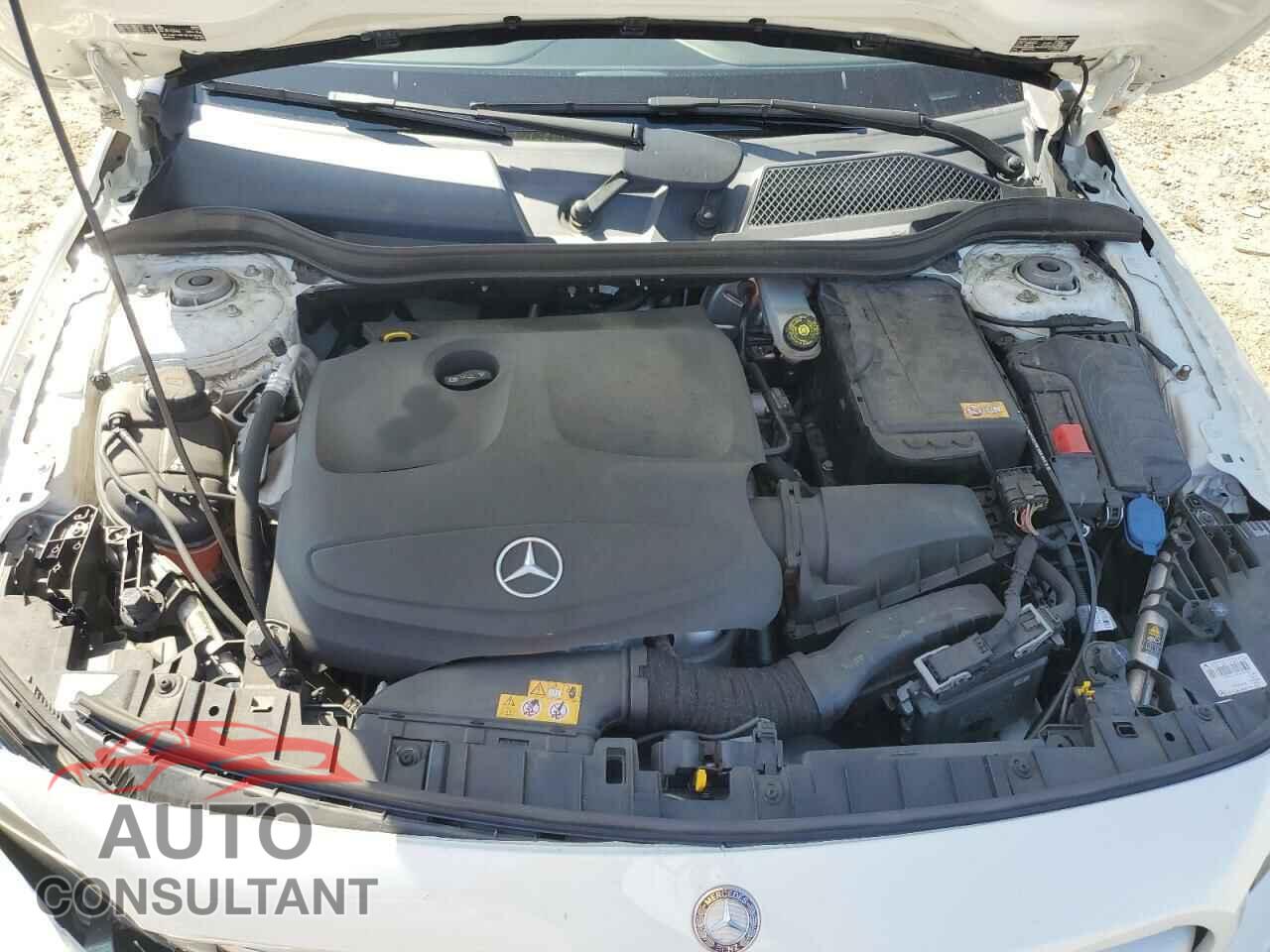MERCEDES-BENZ GLA-CLASS 2015 - WDCTG4EB8FJ143592