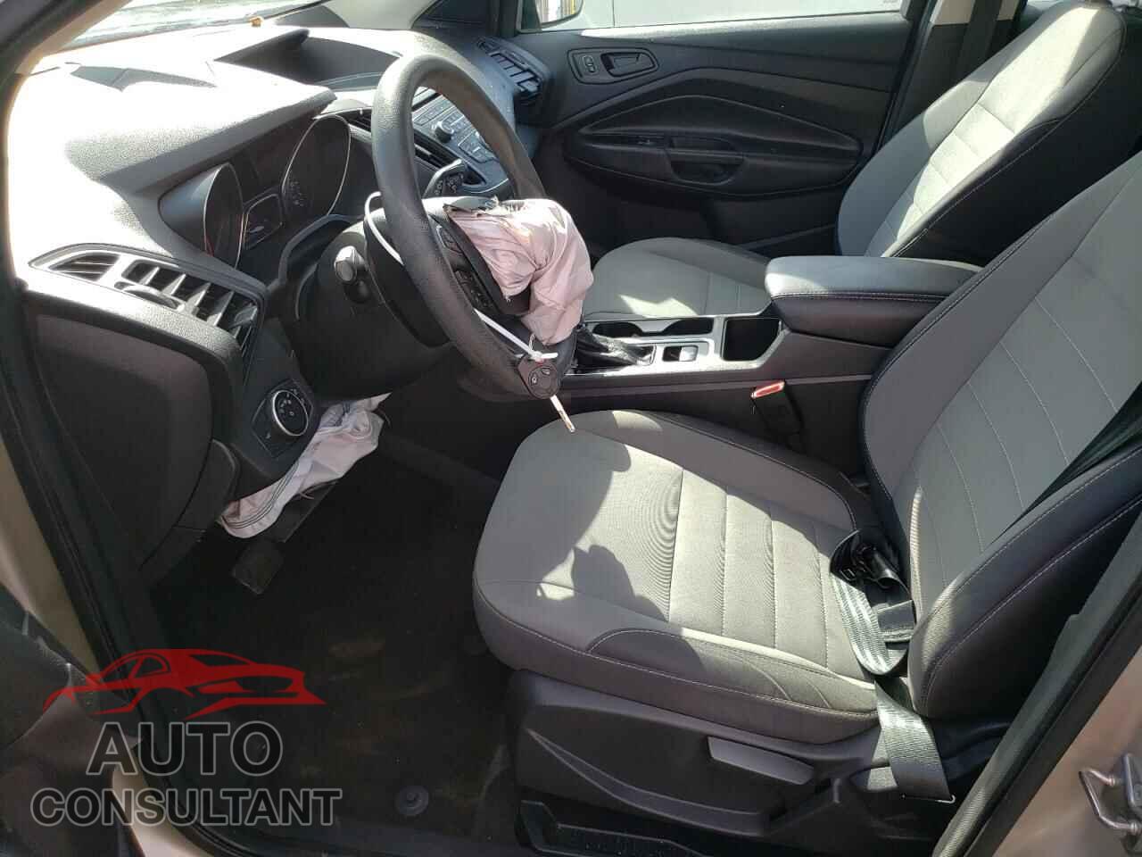 FORD ESCAPE 2017 - 1FMCU0F71HUE68065