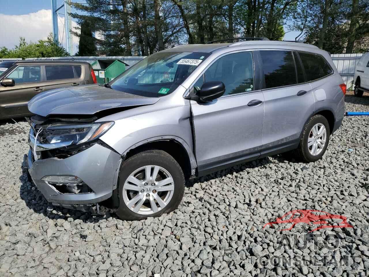 HONDA PILOT 2018 - 5FNYF6H15JB033757