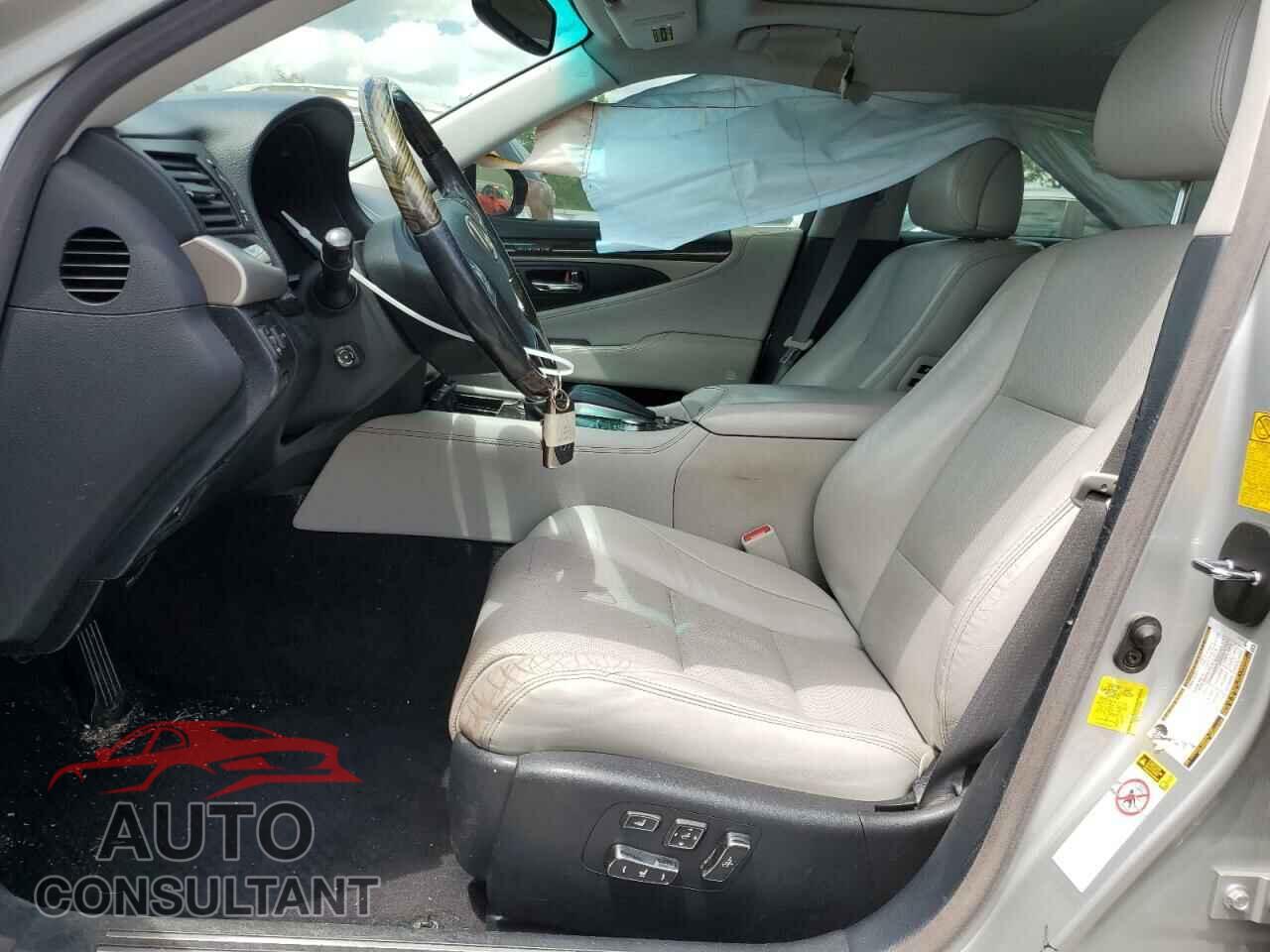 LEXUS LS460 2013 - JTHBL5EF3D5123986