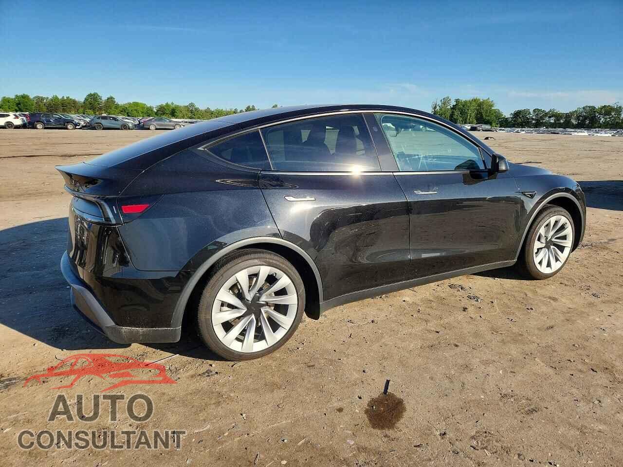 TESLA MODEL Y 2026 - 7SAYGDEDXTF462267