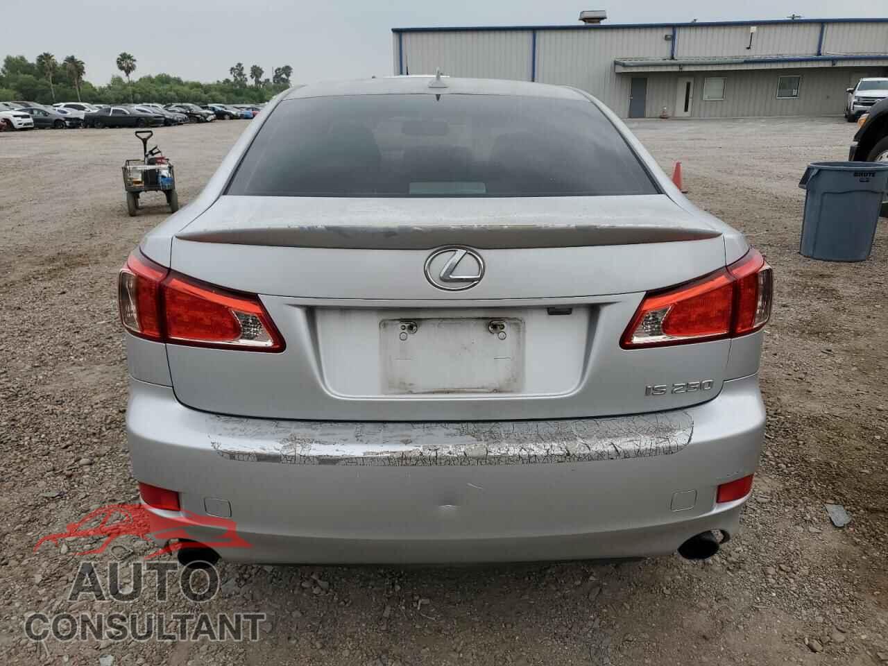 LEXUS IS 2011 - JTHBF5C20B5143388