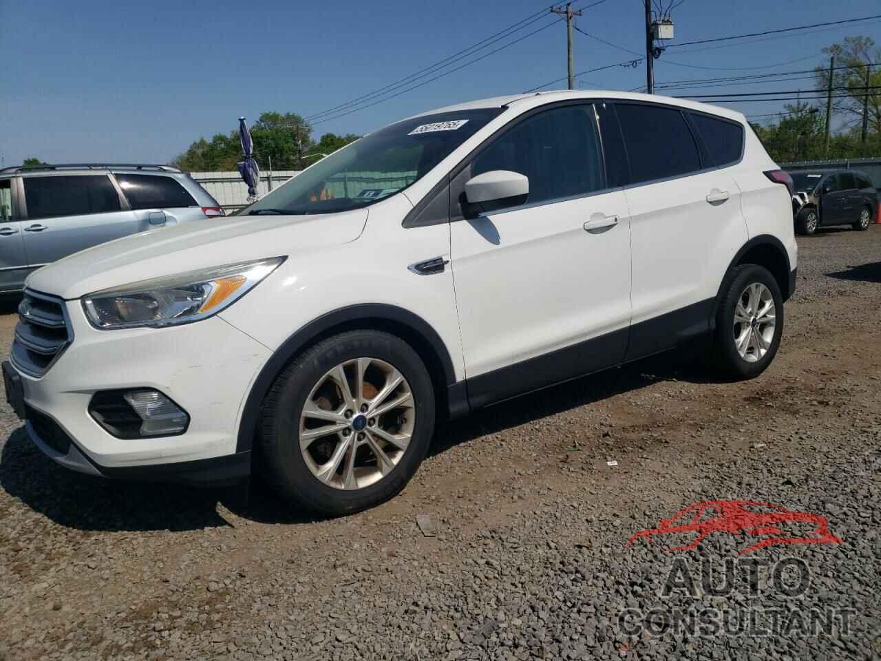 FORD ESCAPE 2017 - 1FMCU0GD3HUE77015