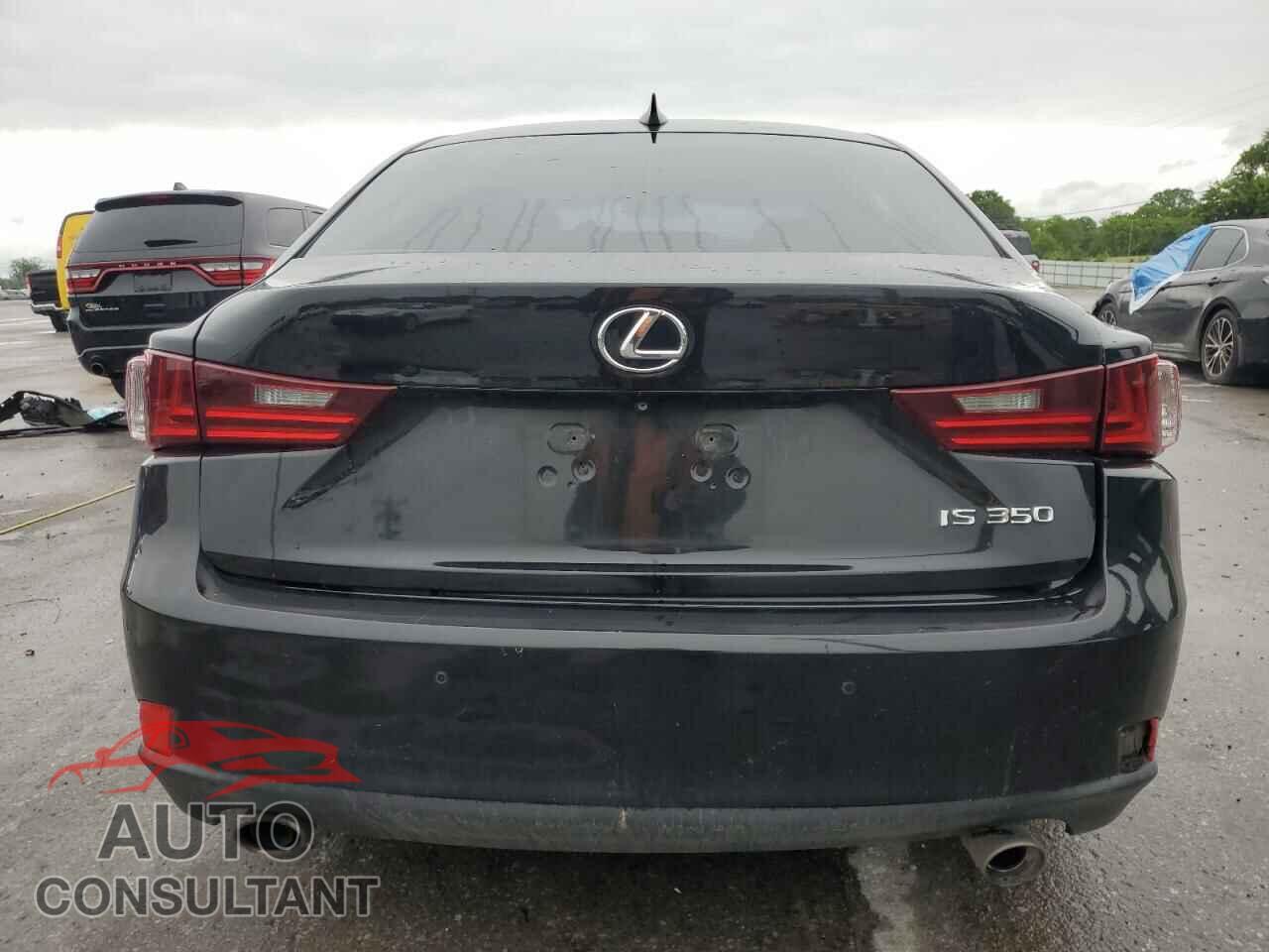 LEXUS IS 2014 - JTHBE1D27E5002011