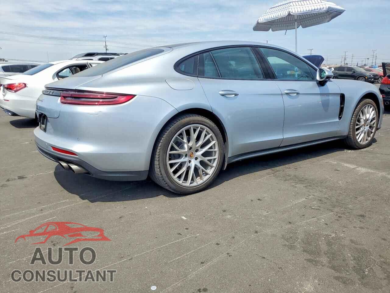 PORSCHE PANAMERA 2017 - WP0AB2A71HL121703