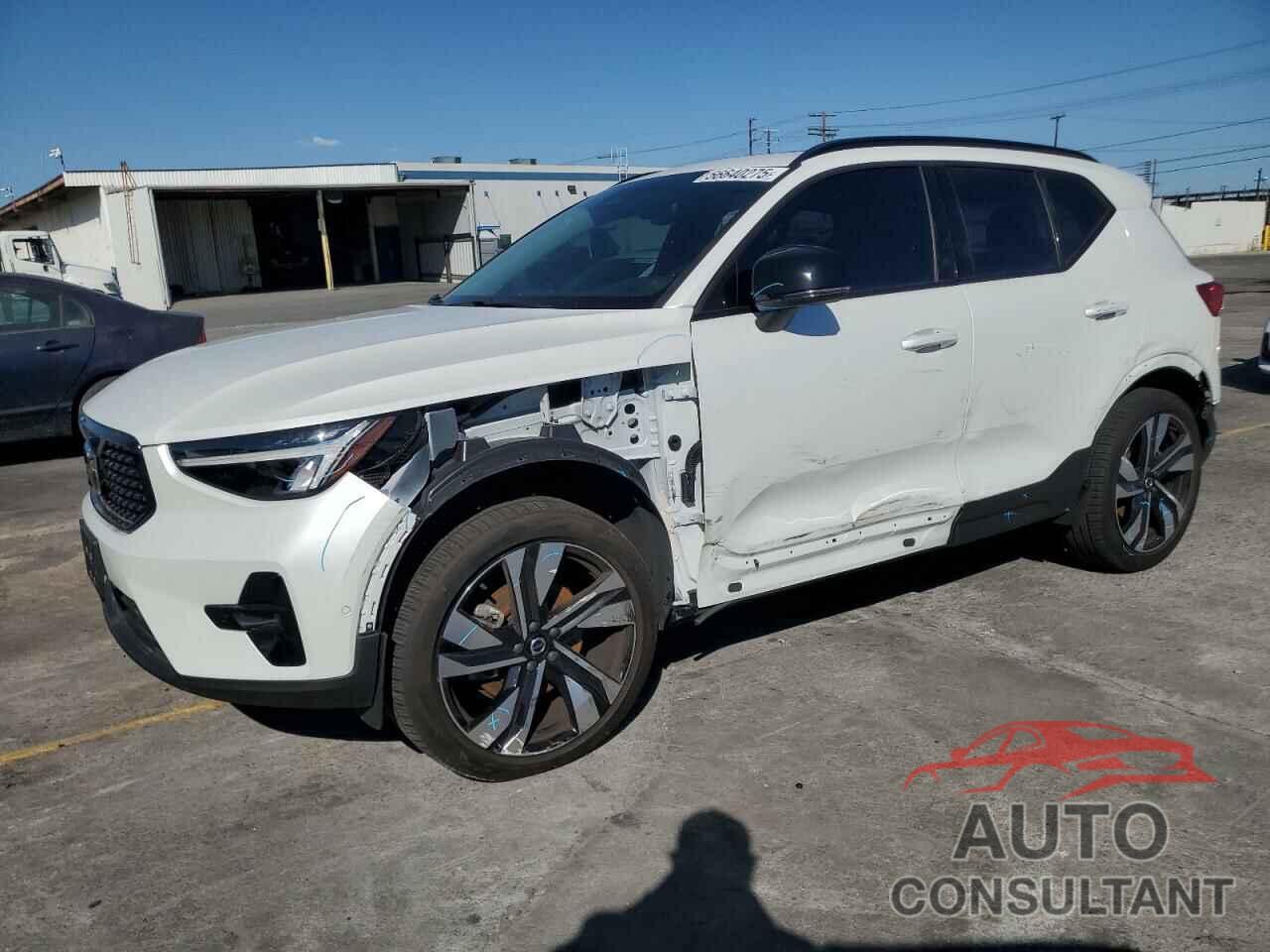 VOLVO XC40 PLUS 2024 - YV4L12UL6R2305219