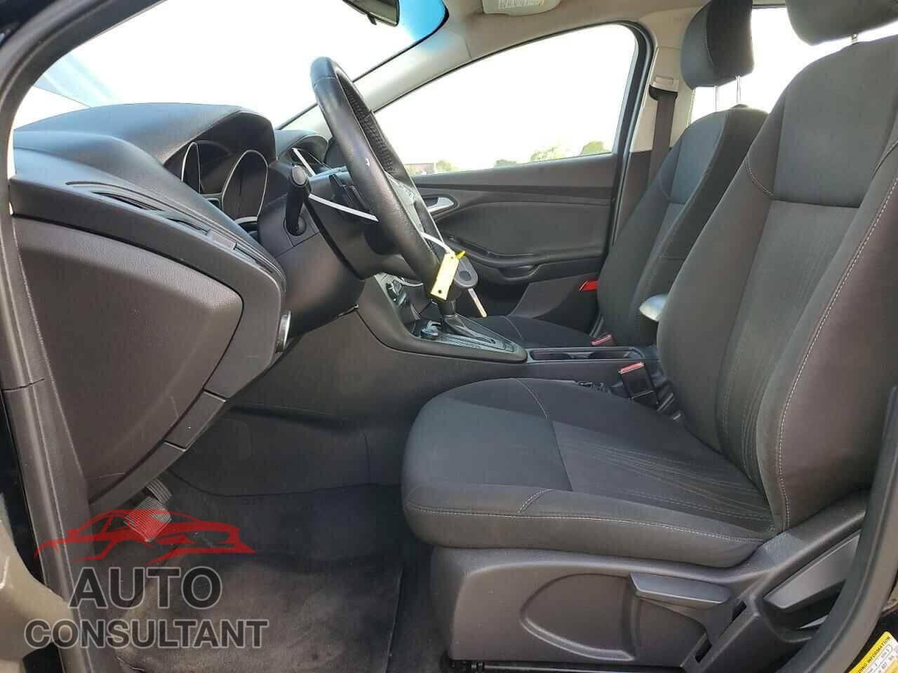 FORD FOCUS 2016 - 1FADP3F27GL212903