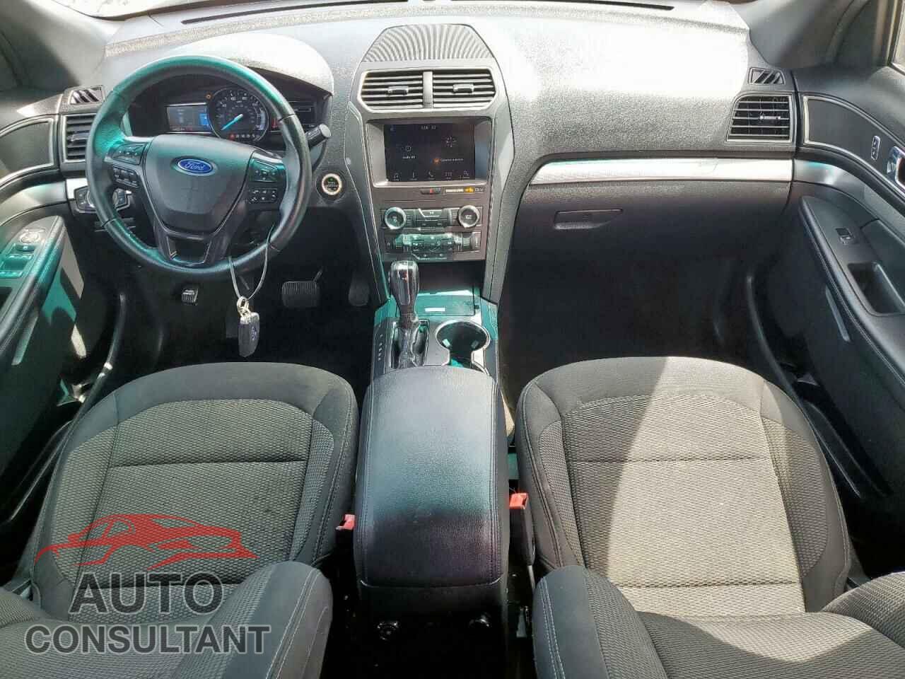 FORD EXPLORER 2018 - 1FM5K7D82JGA04502
