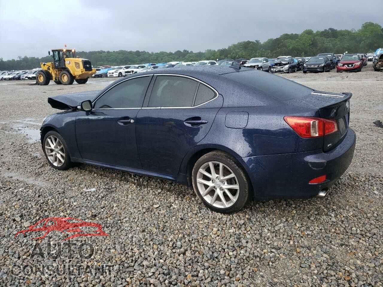 LEXUS IS 2012 - JTHCF5C26C2035865