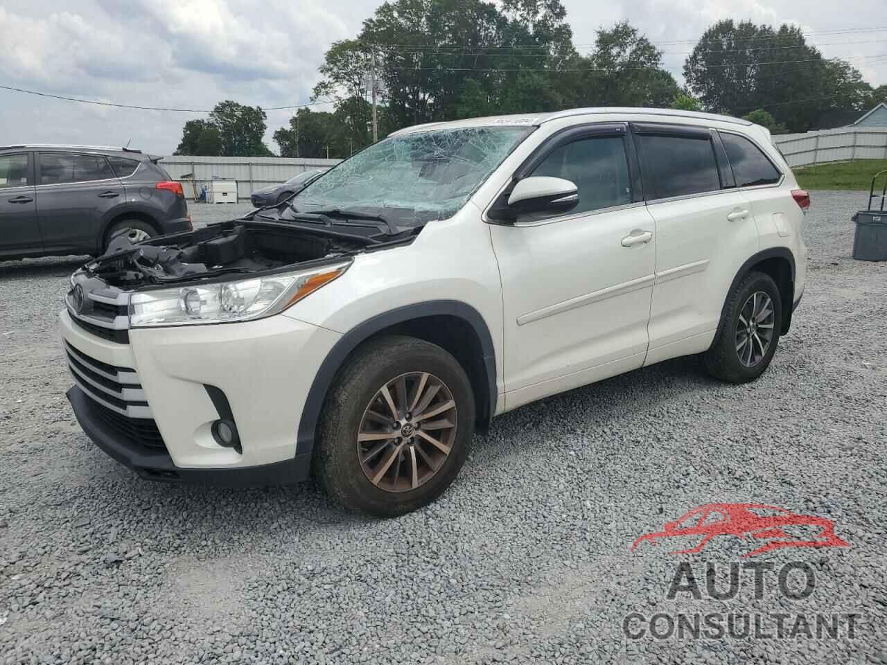 TOYOTA HIGHLANDER 2018 - 5TDJZRFH6JS822344