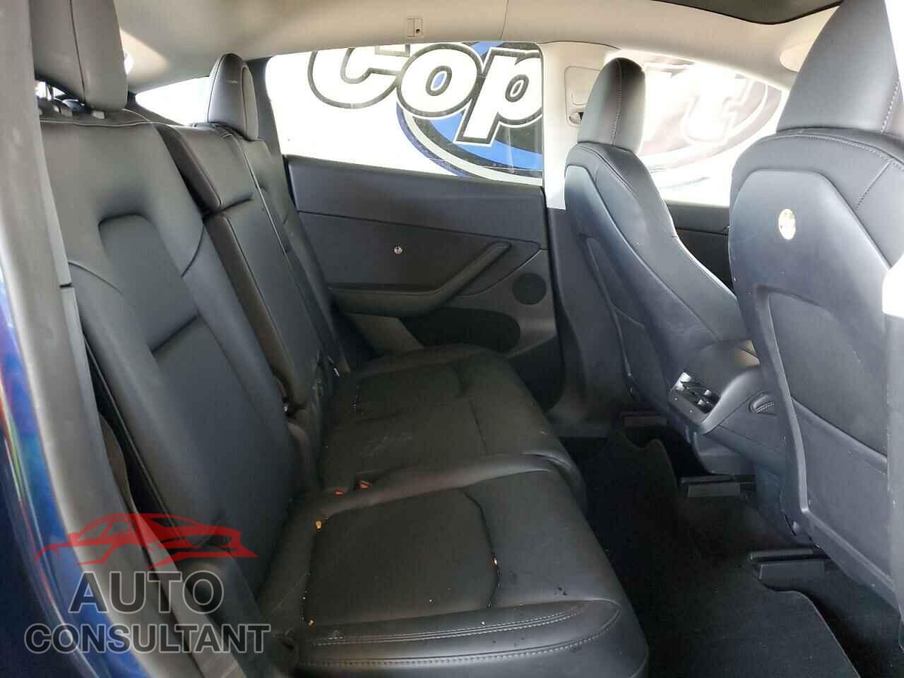 TESLA MODEL Y 2023 - 7SAYGAEE2PF786875