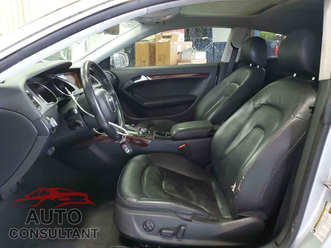 AUDI A5 2010 - WAULFAFR0AA074938