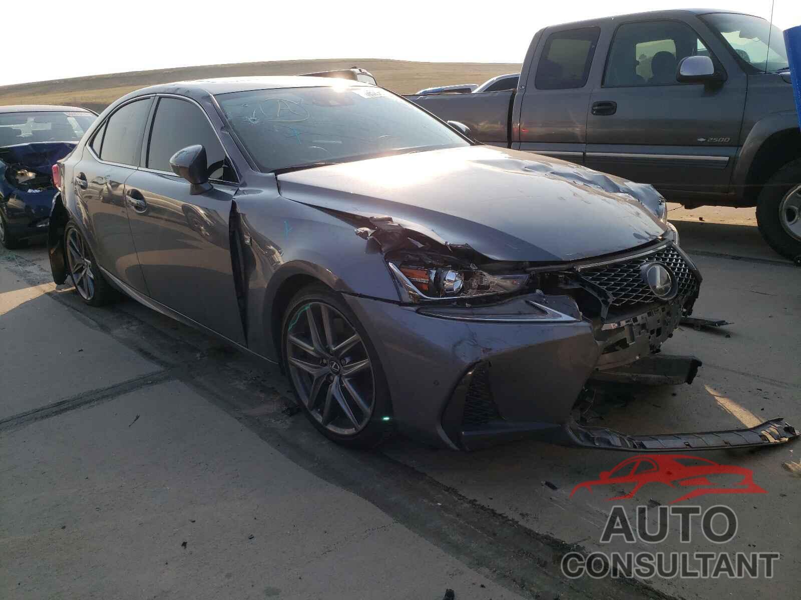 LEXUS IS 2018 - JTHC81D26J5032591