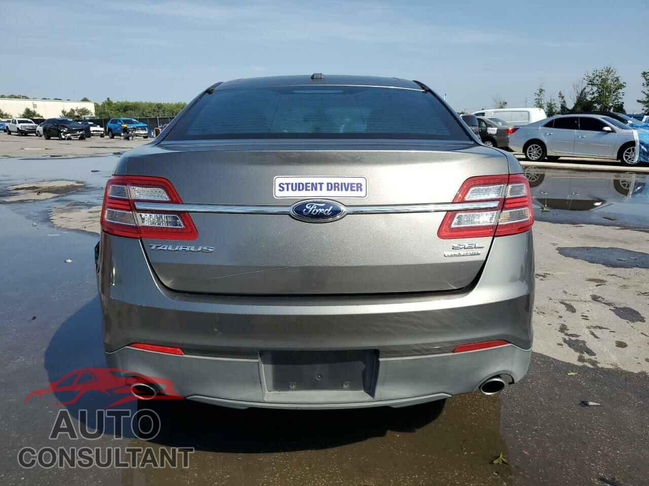 FORD TAURUS 2014 - 1FAHP2E85EG177706