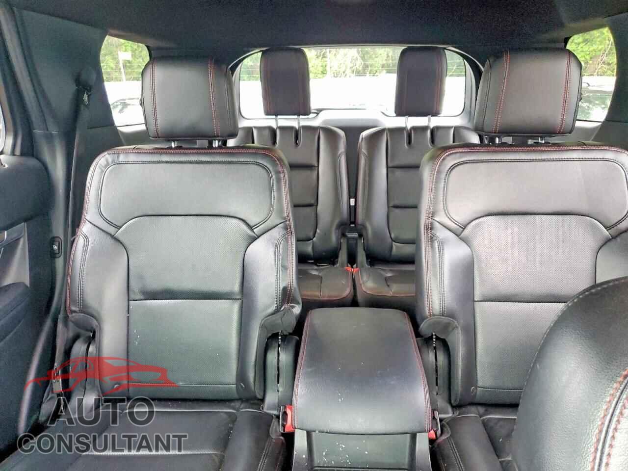 FORD EXPLORER 2018 - 1FM5K8GT6JGB35681
