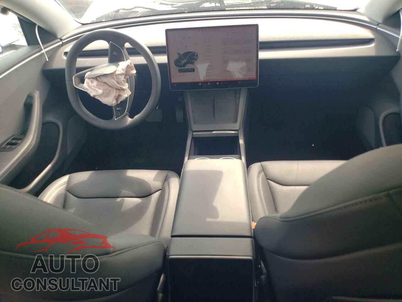 TESLA MODEL 3 2025 - 5YJ3E1EA3SF889774