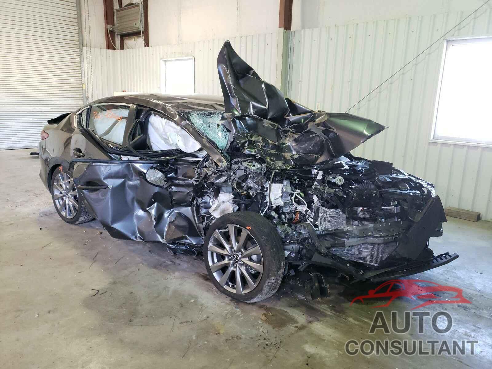 MAZDA 3 2019 - JM1BPACLXK1110972