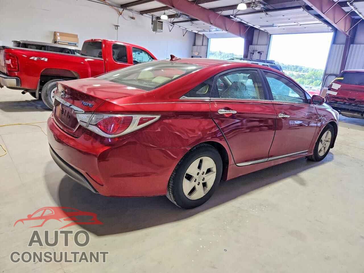 HYUNDAI SONATA 2011 - KMHEC4A44BA008357