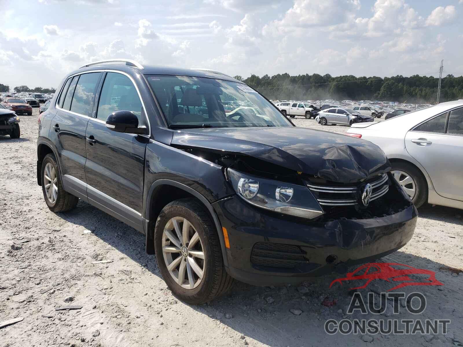 VOLKSWAGEN TIGUAN 2017 - WVGSV7AX5HW502358