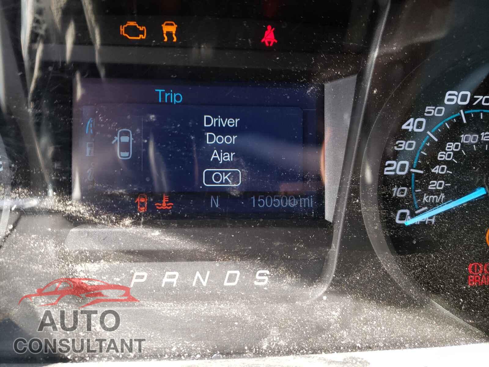 FORD TAURUS 2017 - 1FAHP2D89HG105882